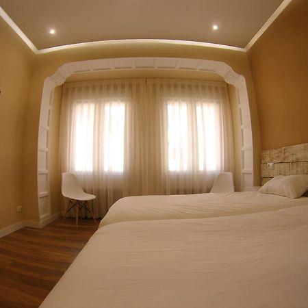 Hotel Urban Burgo Zewnętrze zdjęcie